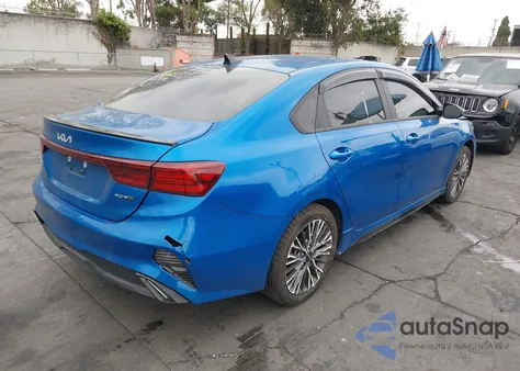 2023 Kia Forte Gt-Line z USA, uszkodzony, nr VIN 3KPF54AD0PE574183